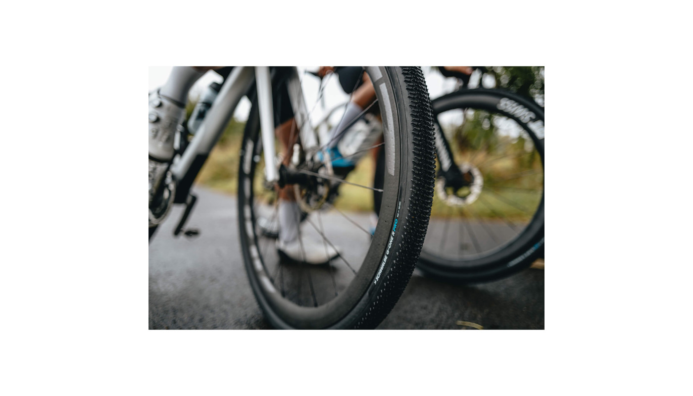 Покришка 28x1.50 700x40C (40-622) SCHWALBE G-ONE R PRO Evo, Super Race, V-Guard, TLR B/TS-SK HS610 ADDIX Race 67EPI