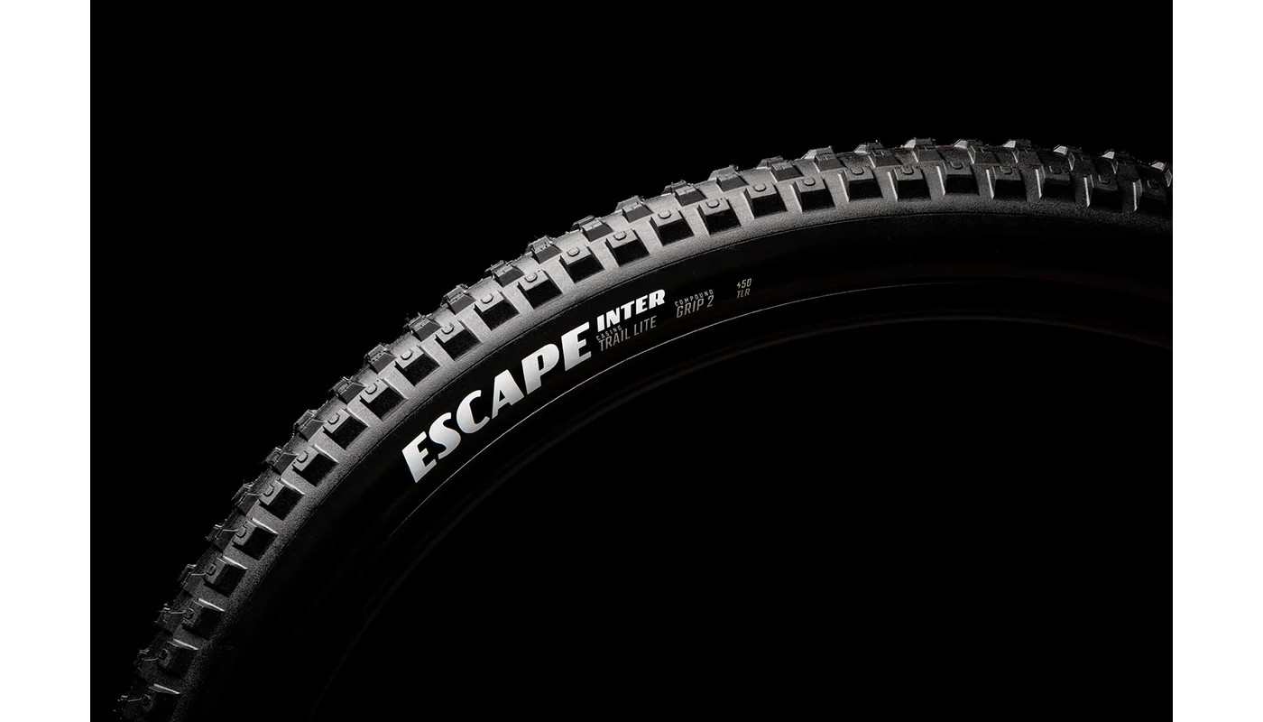 Покрышка 29x2.40 (61-622) GoodYear Escape Inter, Trail Lite, Dynamic:Grip2, Folding, Black